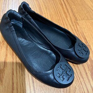 Tory Burch Leather Minnie Flat (size 7)